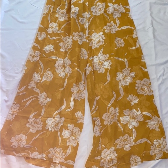 Show Me Your MuMu Jennifer Jumpsuit Sz S - Picture 6 of 8